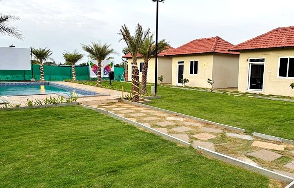 Stone Yard Resort Offers while Festival